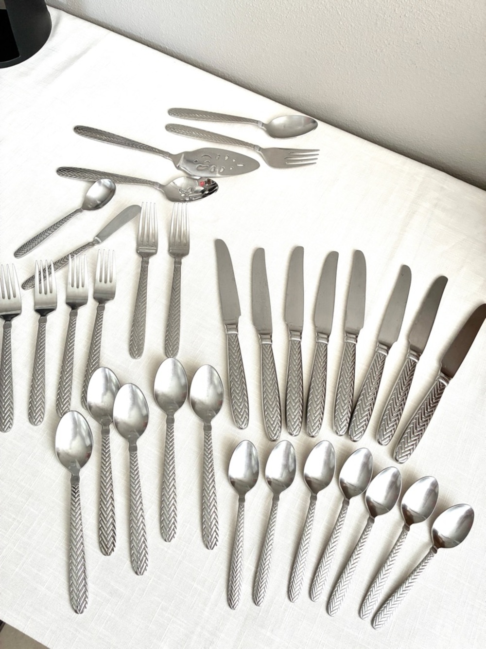 Wallace Reins pattern Stainless Flatware Set 32 piece set